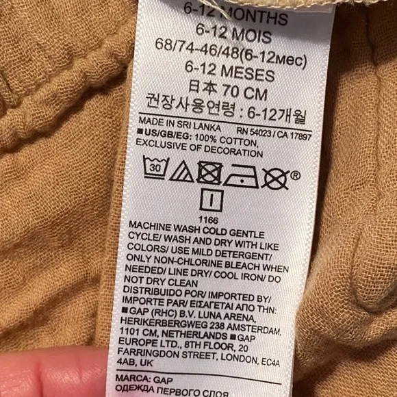 Baby Gap Matching shirt and bottom set size 6-12 Months NWT - Picture 4 of 5